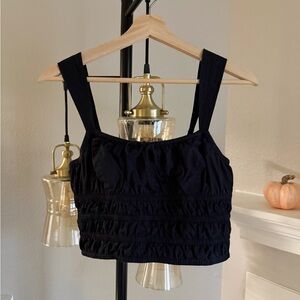 Aritzia Sunday Best Crop Top